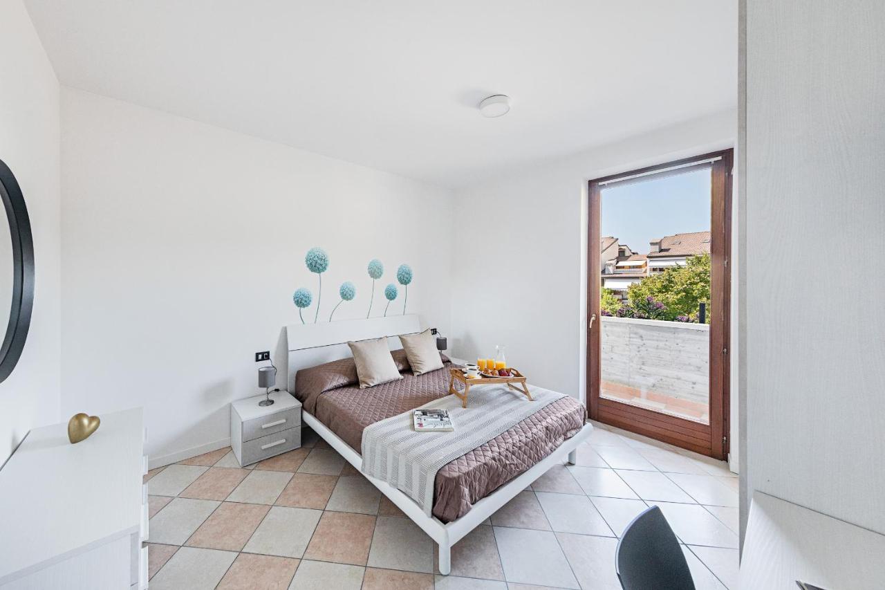 I Ciliegi 1-09 Con Piscina By Wonderful Italy Apartment Десенцано дел Гарда Екстериор снимка